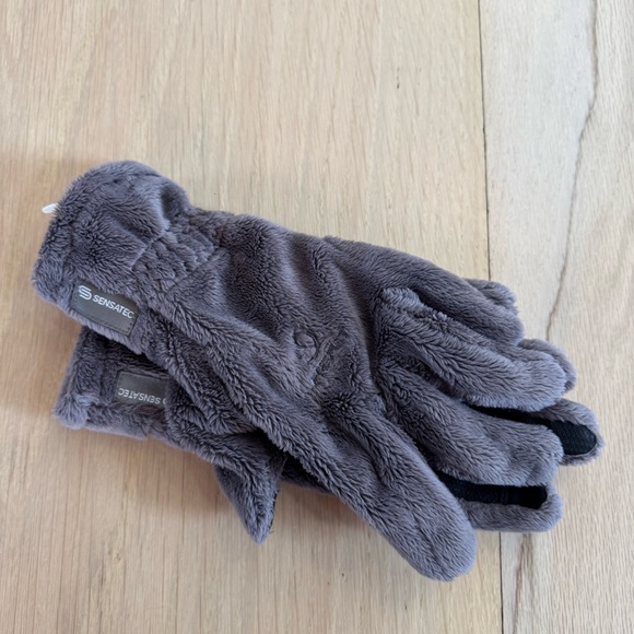 Head Fuzzy Winter Gloves Size Small - Picture 1 of 4
